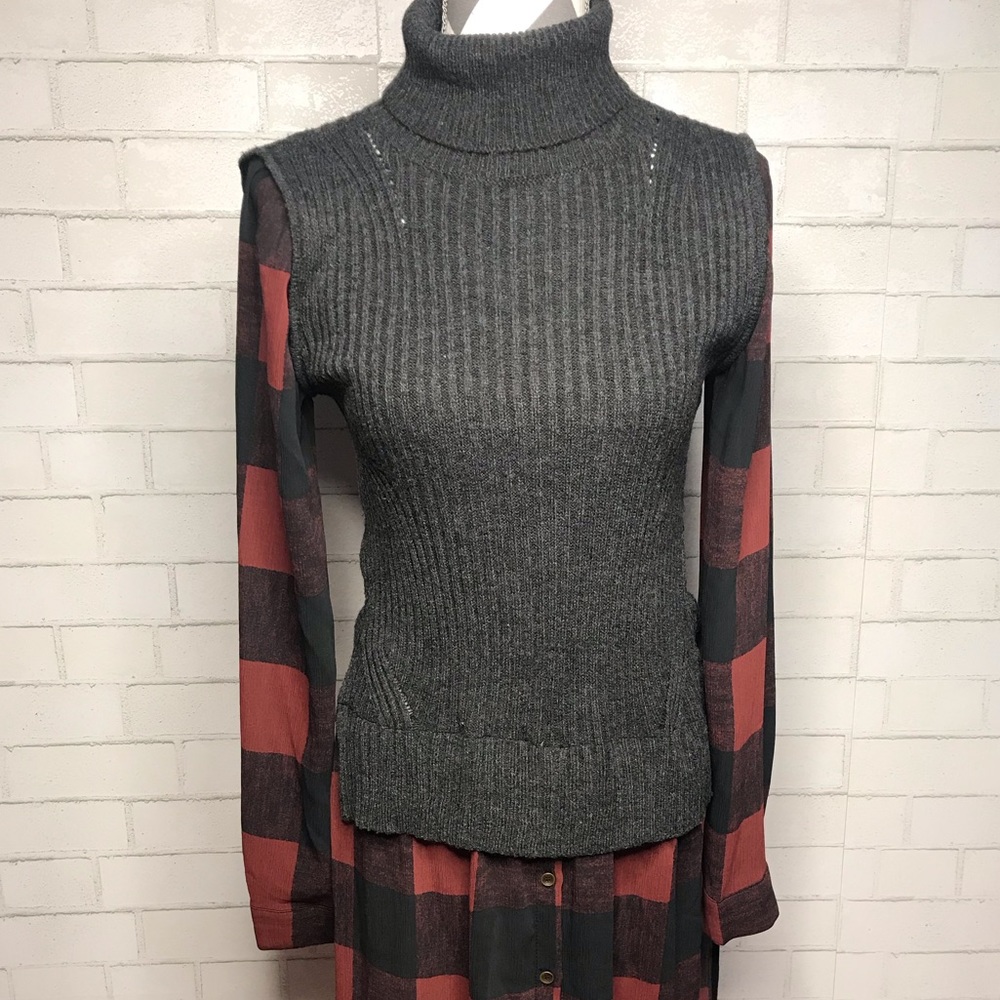 Rock and Republic sweater